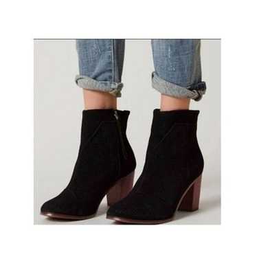 Toms Lunata Suede Heeled Ankle Boot | Black