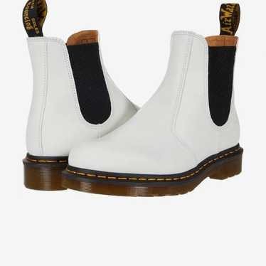 Doc martens yellow stitch Chelsea boot women’s 10 