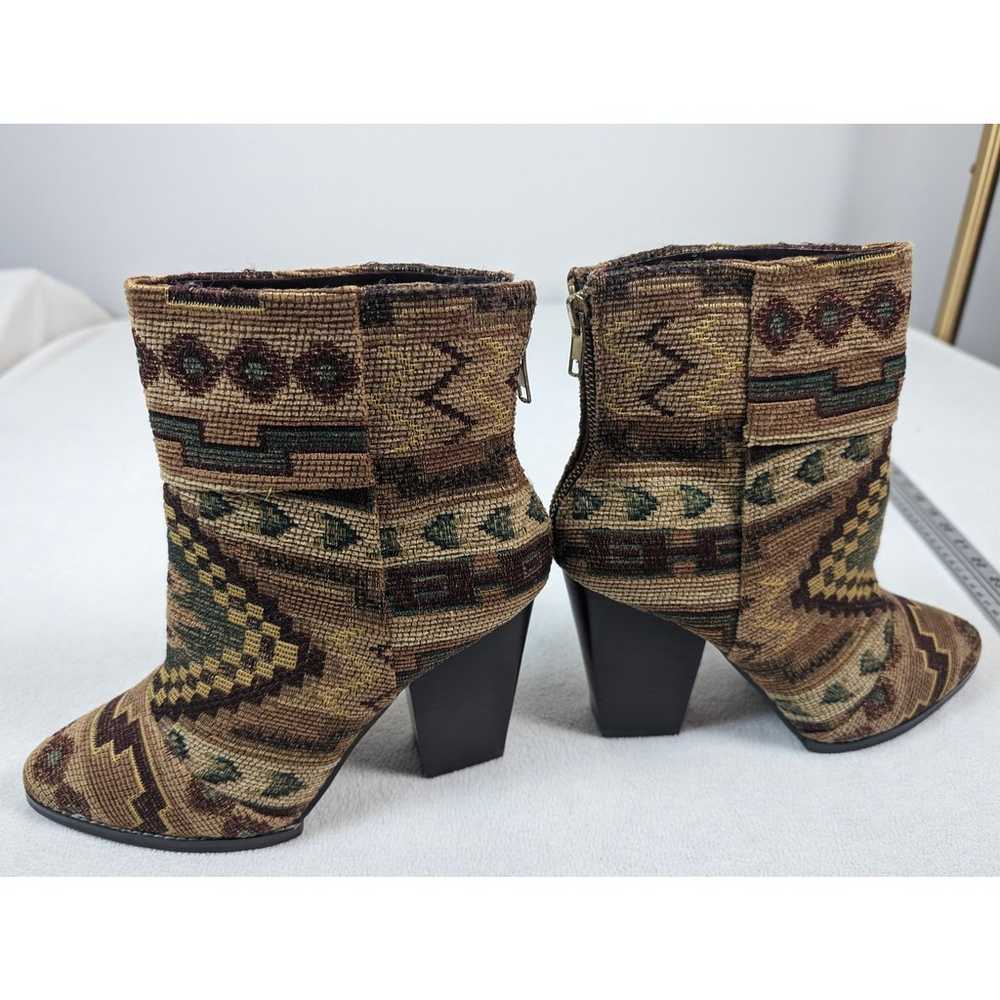 Kelsi Dagger Tapestry Heel Ankle Bootie Size 8M B… - image 4