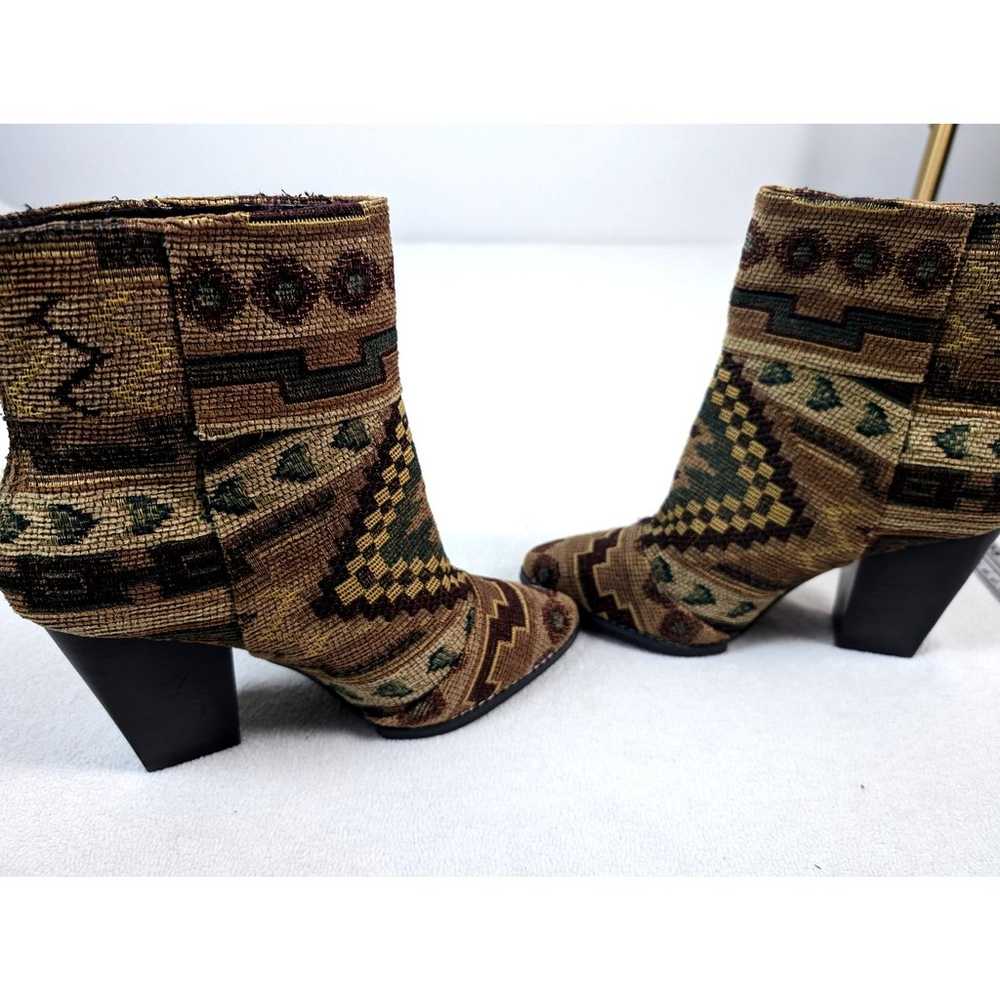 Kelsi Dagger Tapestry Heel Ankle Bootie Size 8M B… - image 5