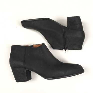 Lucky Brand Black Zip Heeled Ankle Boot