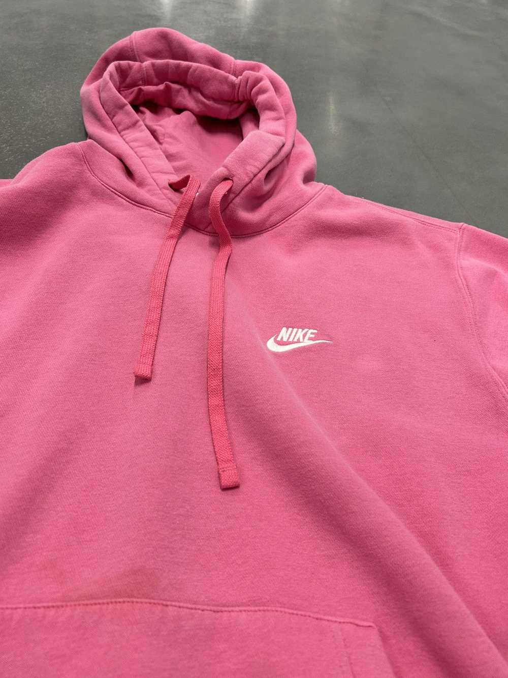 Nike × Streetwear Pink Nike swoosh hoodie - image 4