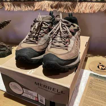 Merrell Like New Waterproof Hiking Boots Size 8 - image 1