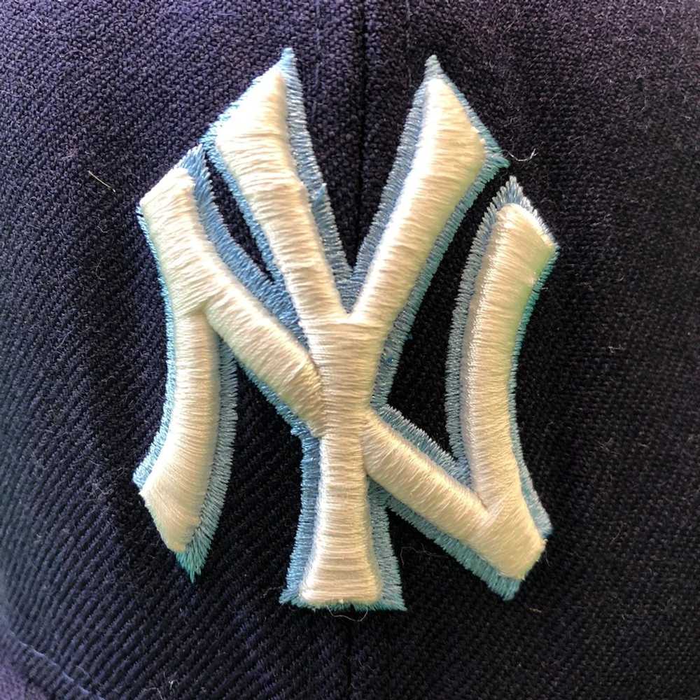 Hat Club × MLB × Vintage New Era 7 1/2 New York Y… - image 2