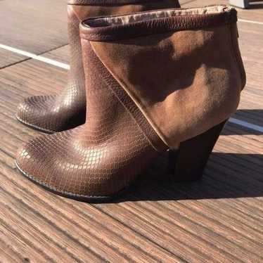 FOSSIL Leather/Suede Ankle Boots