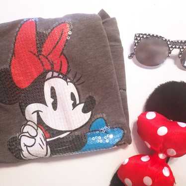 DISNEY Size M Juniors Minnie Mouse Tee - image 1