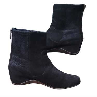 Aquatalia Suede Ankle Boots