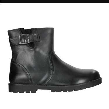 Birkenstock	Women's Black Stowe Leather Boots - image 1