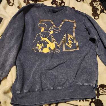 sweatshirt - image 1