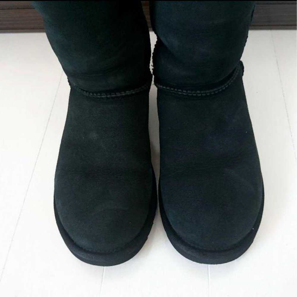 Excellent condition UGG Classic Tall sheepskin bo… - image 2