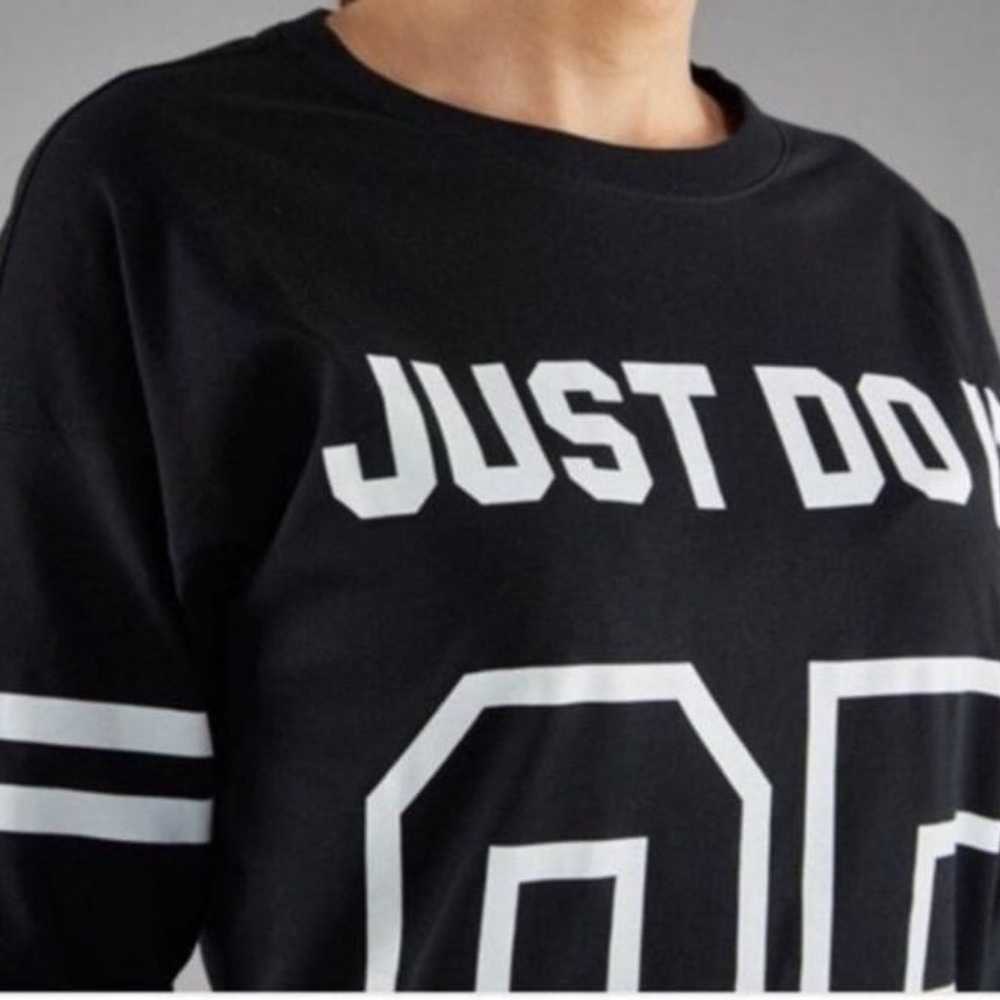 Vintage Nike jersey style tee - image 3