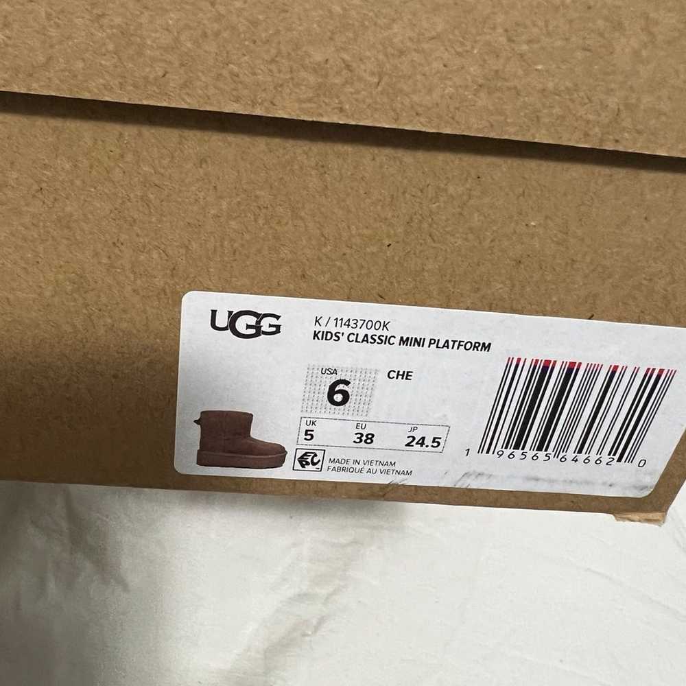 uggs kids mini platform chestnut - image 3