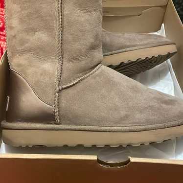 UGG Boots w Classic Short ll Metalic