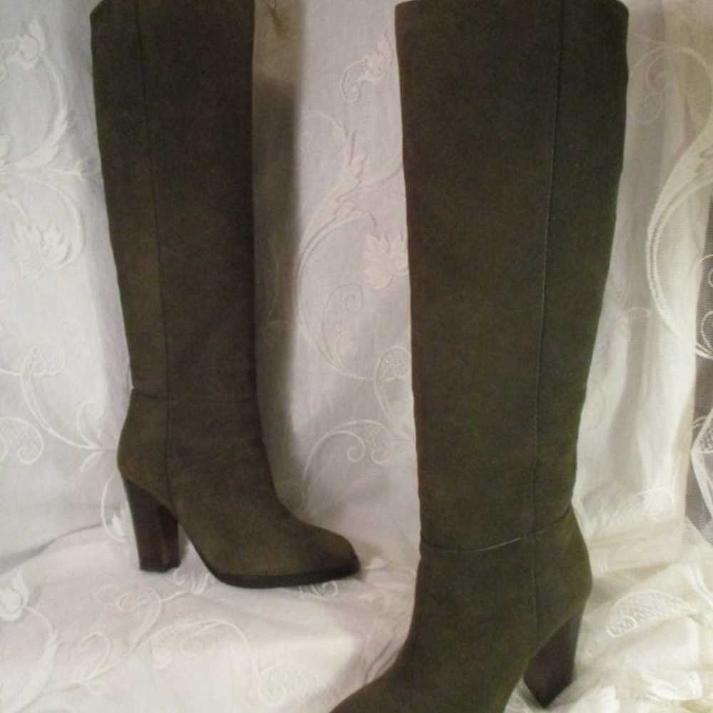 Pour La Victoire tall suede boots - image 2