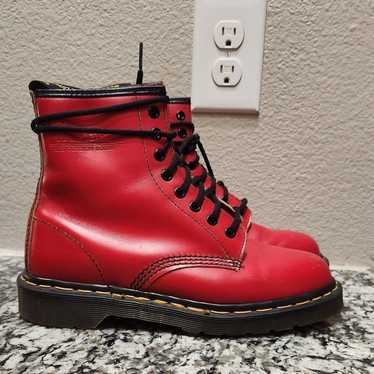 Dr. Martens Red Made in England 1460