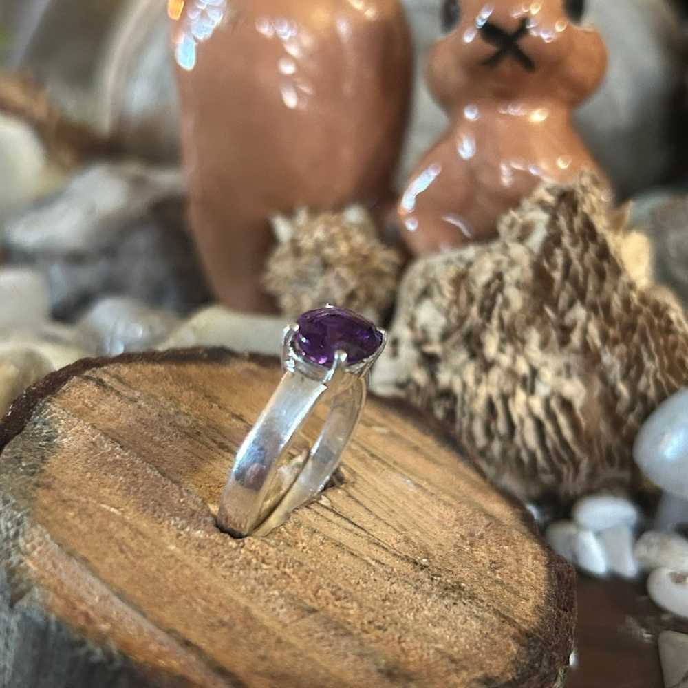 925 Sterling vintage fabulous amethyst size 7 ring - image 4