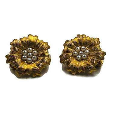 Vintage Gold Tone Flower Clip On Seed Pearl Earri… - image 1