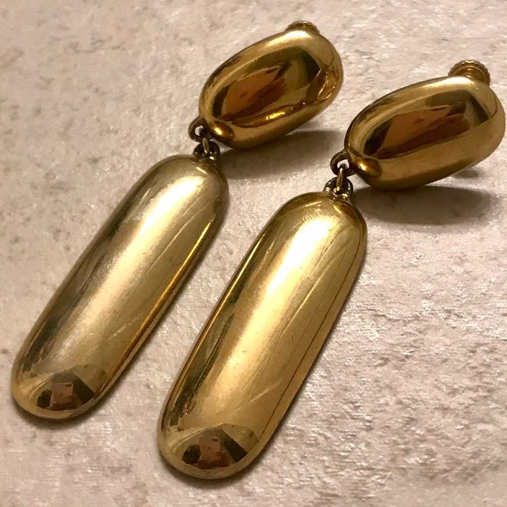 Vintage Long Drop Gold Tone Screwback Earrings - image 2