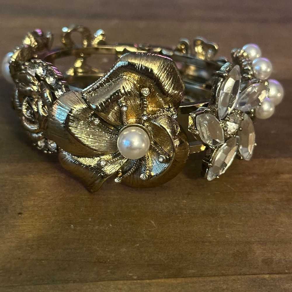 Vintage floral rhinestone and pearl hinged bracel… - image 4