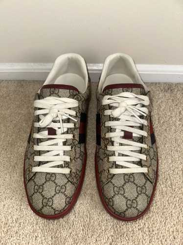 Gucci Gucci Monogram low top leather