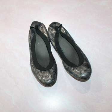 Stuart Weitzman Metallic Snakeskin Flats sz 7 - image 1