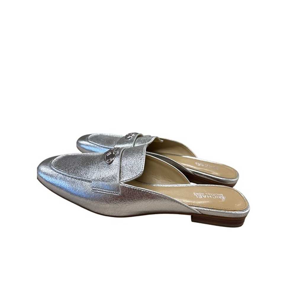 Michael Kors Womens Silver metallic  Flats sandal… - image 4