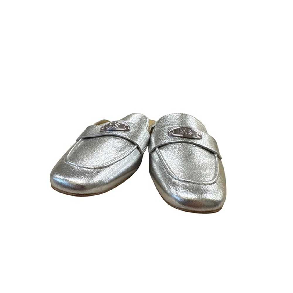 Michael Kors Womens Silver metallic  Flats sandal… - image 5