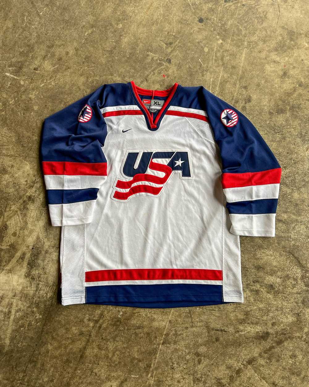 XL 2000s Nike Team USA Hockey Jersey - image 1