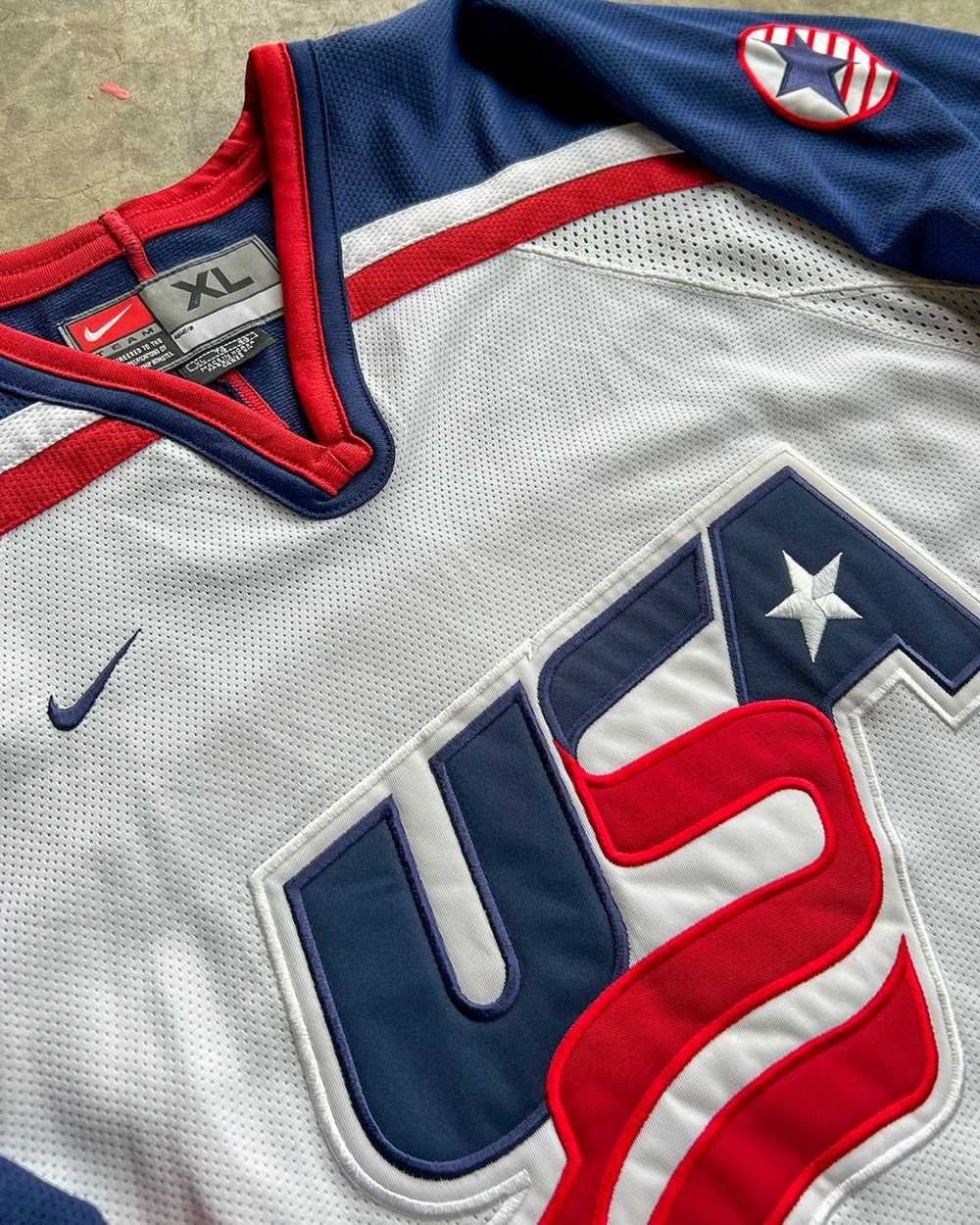 XL 2000s Nike Team USA Hockey Jersey - image 2