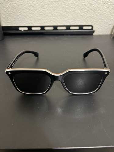 Burberry Burberry Carnaby Sunglasses