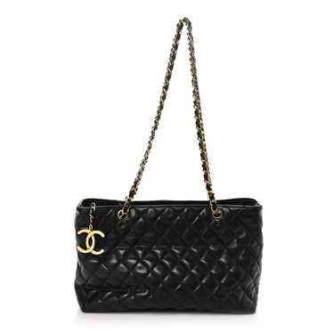 CHANEL Lambskin Quilted Medium New Bubble North So