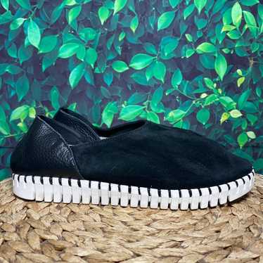 Bendy leather suede black white slip on sneakers