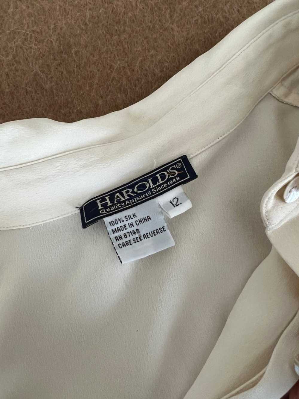 Harold’s White Silk Button Up (12) | Used,… - image 5