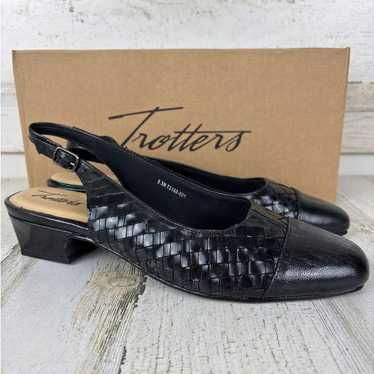 Trotters womens 8.5 Dea black woven leather slingb