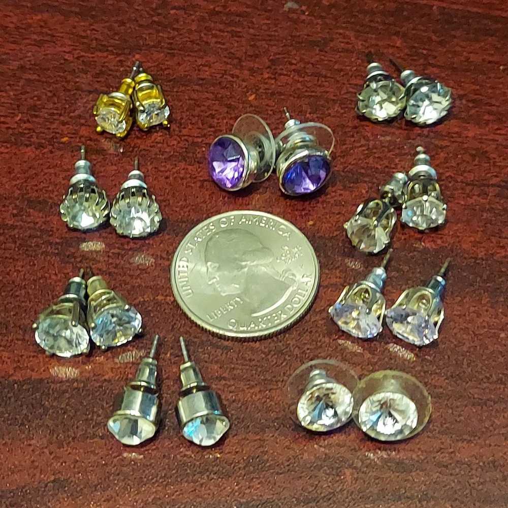 Vintage Medium Stud Post Earrings Lot of 9 Stunni… - image 1