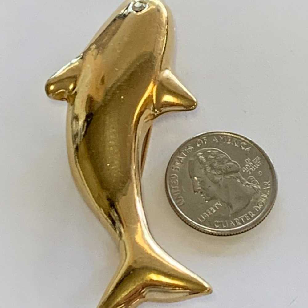 Vtg Gold-tone Dolphin Brooch Pin - image 3