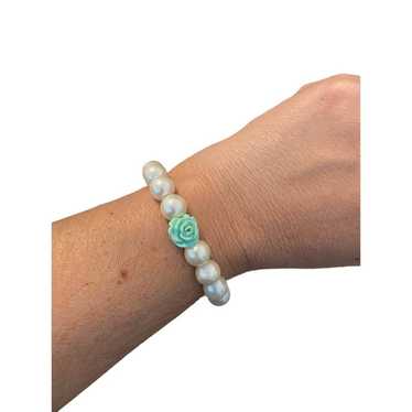 Cute mint green and white faux pearl bracelet - image 1