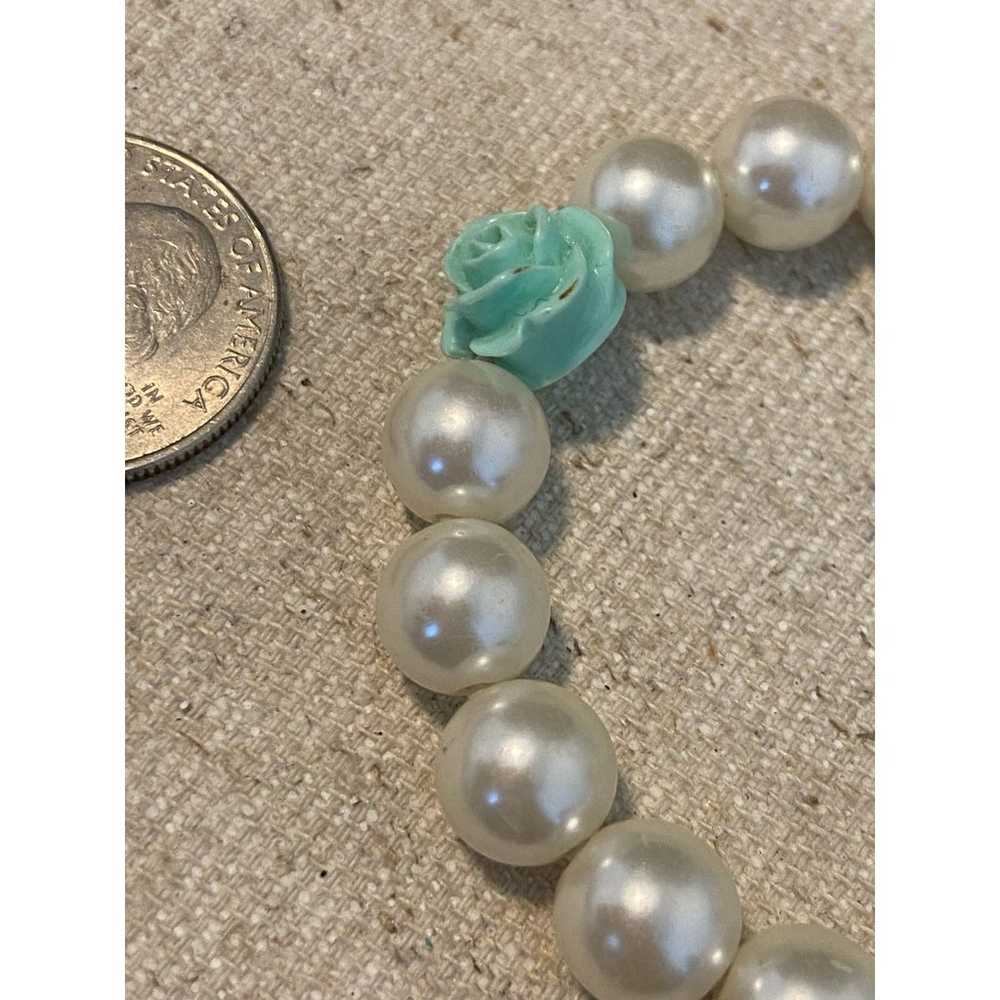 Cute mint green and white faux pearl bracelet - image 4