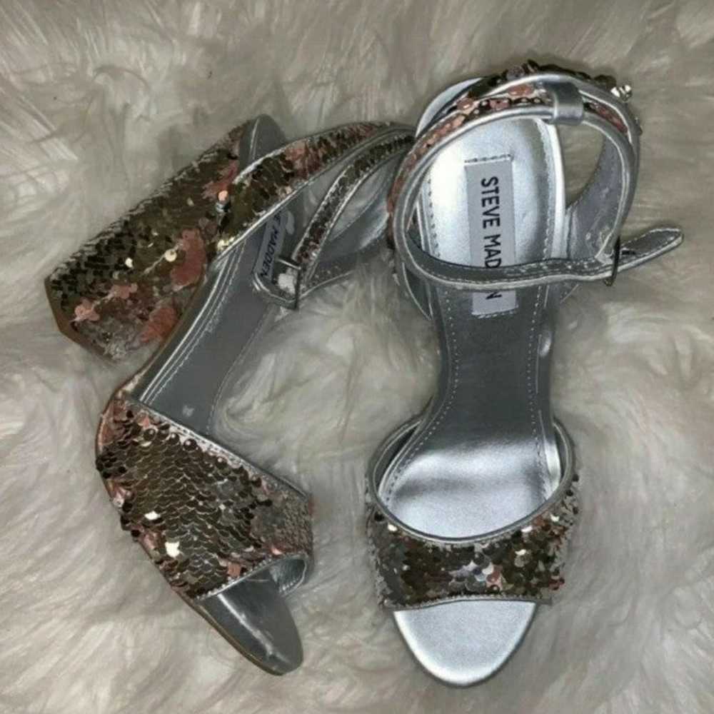 STEVE MADDEN SEQUIN SANDALS - image 8