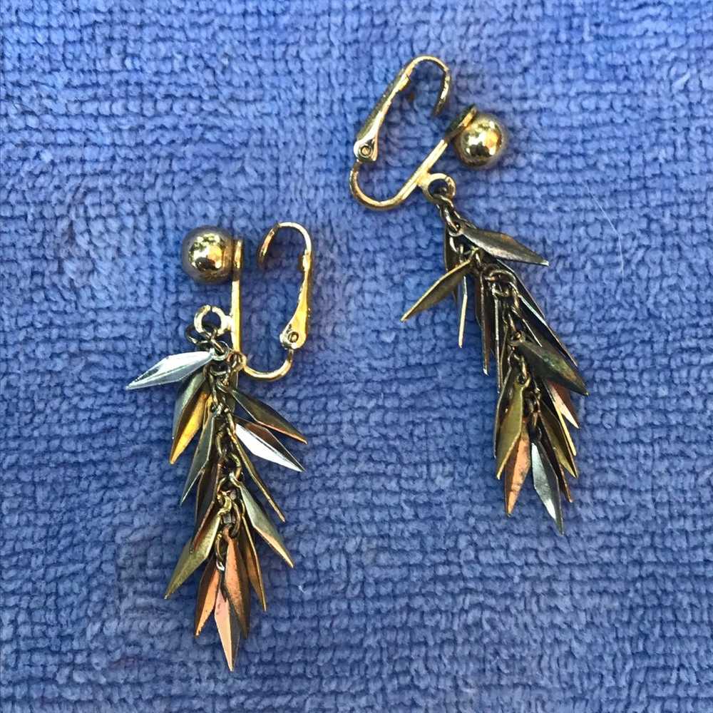 Vintage Sarah Cov Goldtone Earrings - image 2