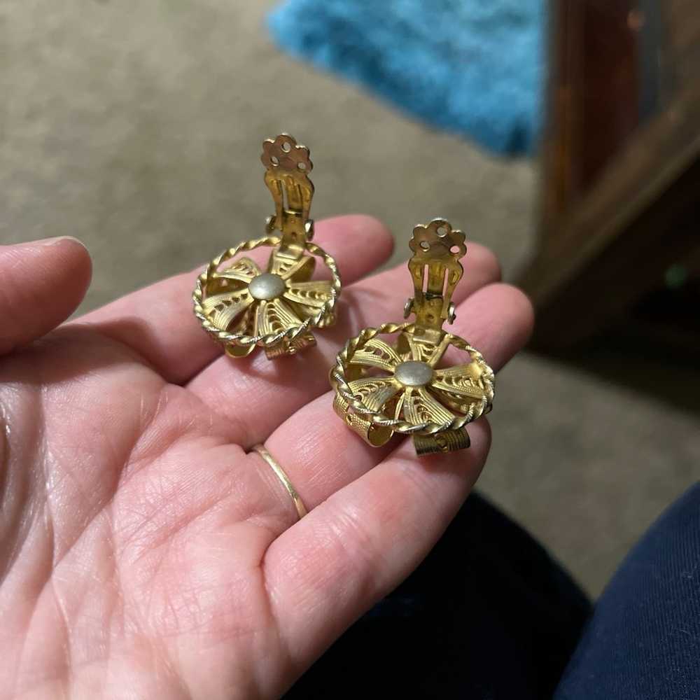 vintage kramer clip on earrings - image 8