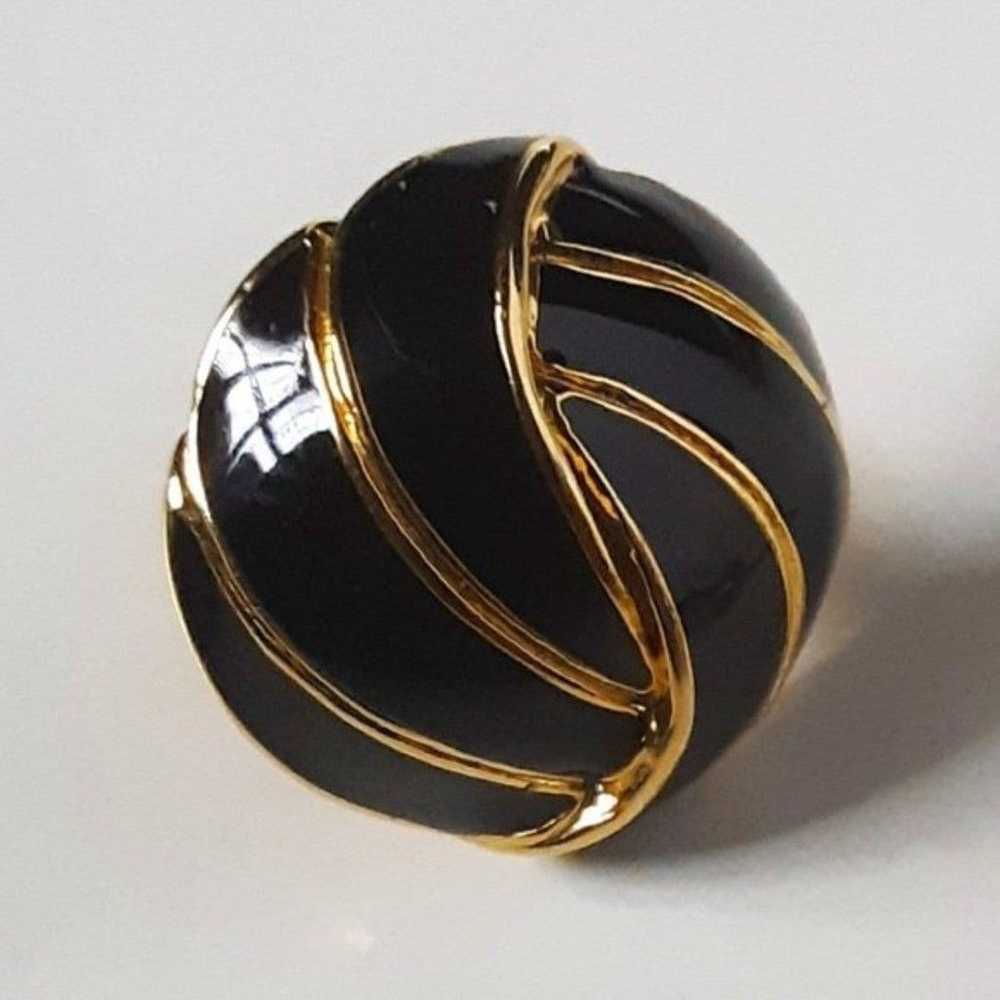 Vintage Gold Black Gold Tone Earrings - image 3