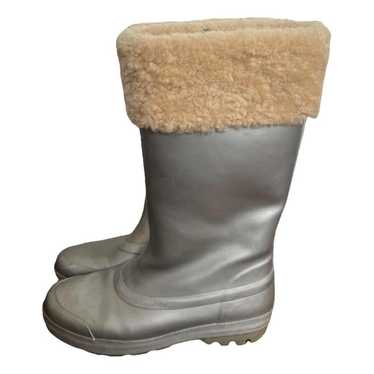 Ugg Snow boots