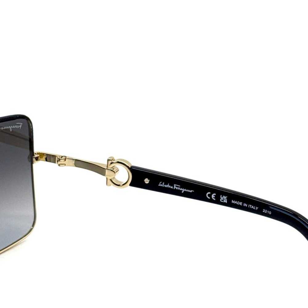 Salvatore Ferragamo Sunglasses - image 8