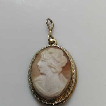 Shell Cameo Pendant Top Vintage Marked - image 1