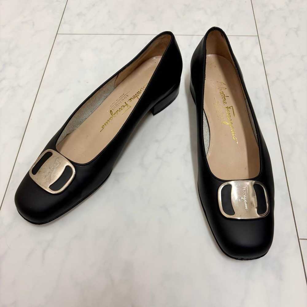 Salvatore Ferragamo flat pumps - image 1