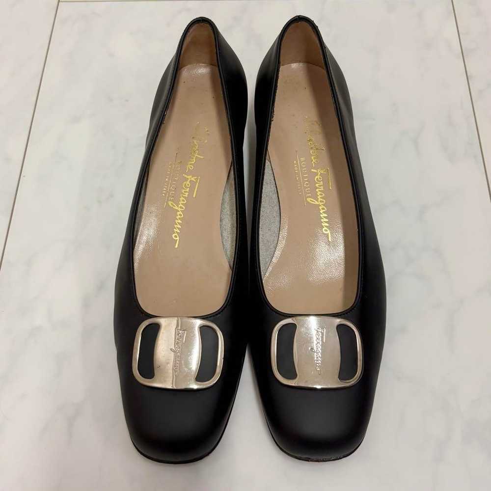 Salvatore Ferragamo flat pumps - image 2