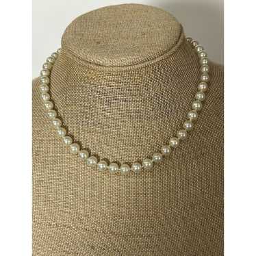 Lovely Vintage Faux Pearl Necklace. Measures 17" - image 1