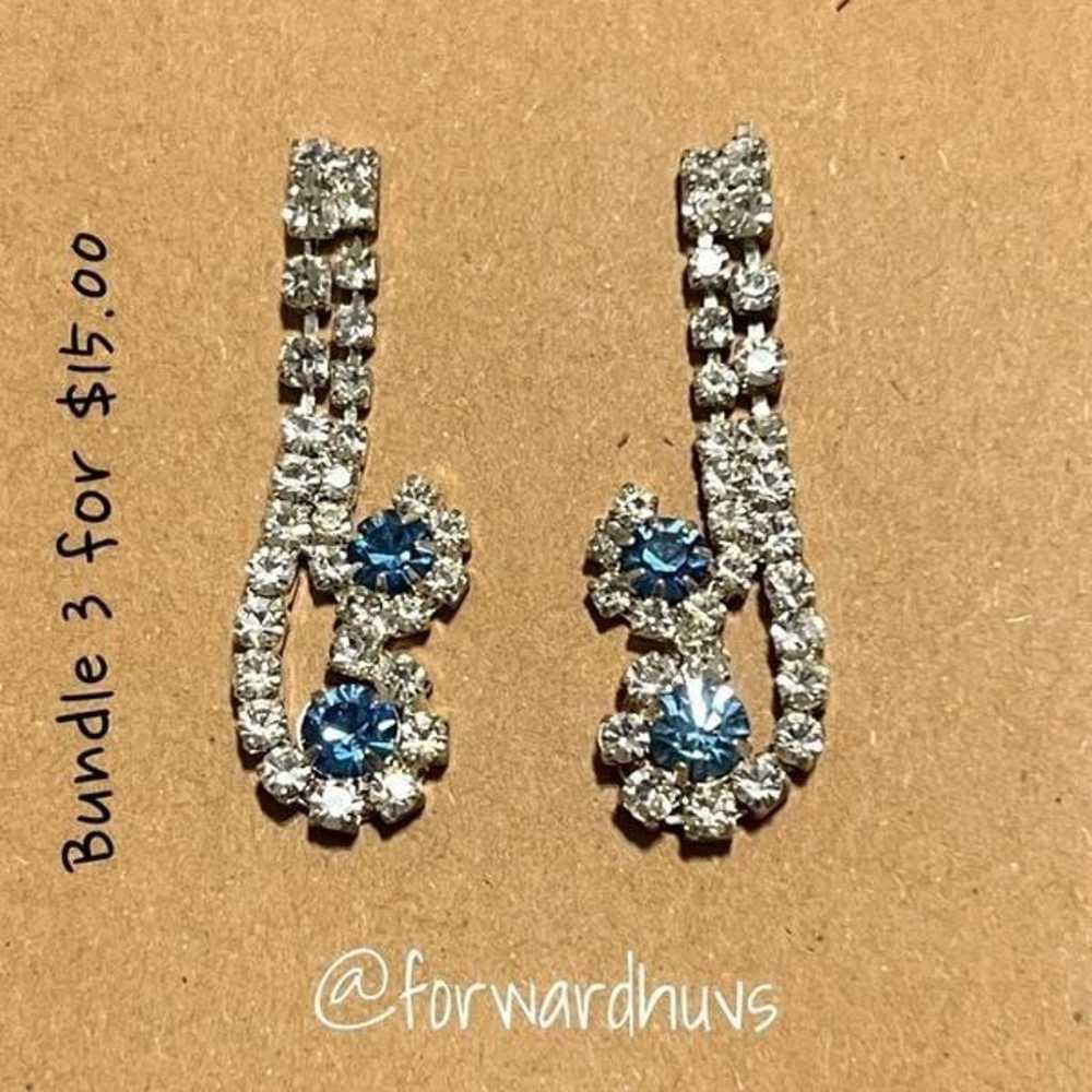 Vintage Blue and Clear Rhinestone Earrings - image 4