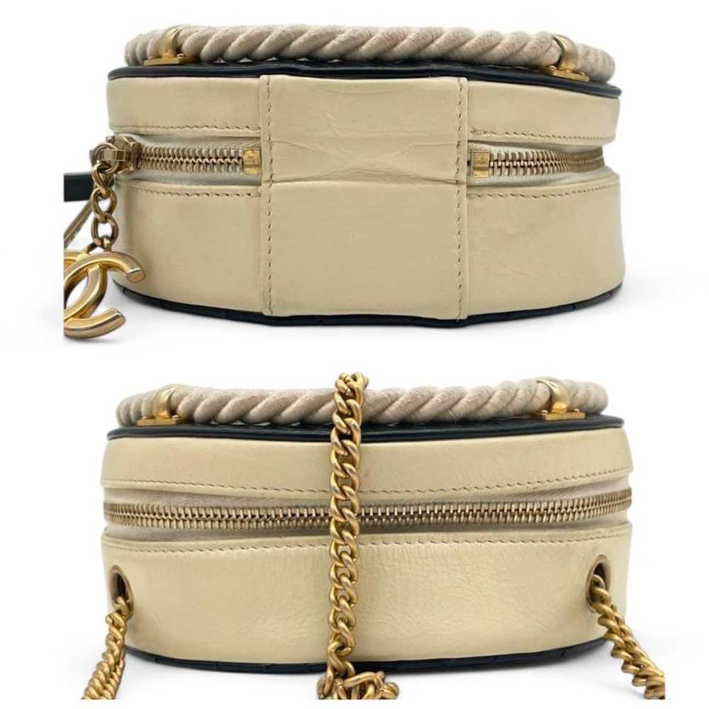 Chanel Leather crossbody bag - image 6